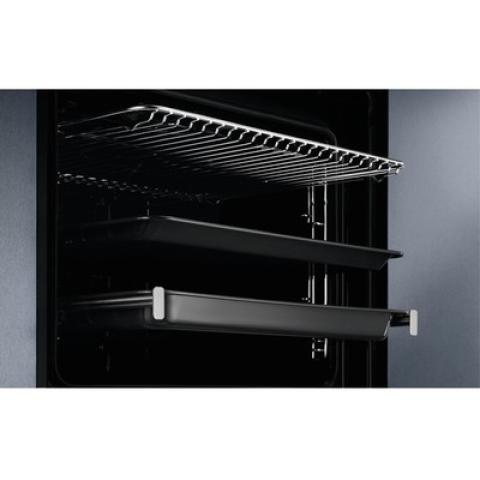 Furrë Montuese Electrolux Ezb3430Aok